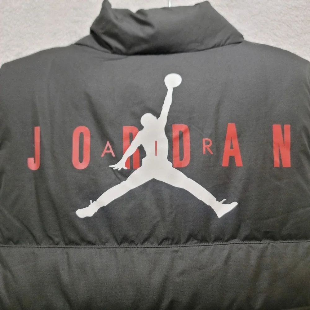 Jordan Kids Black Puffer Vest Jumpman Logo Quilted Full Zip Size L 12-13